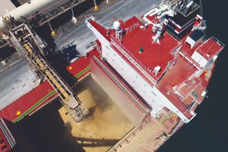 Australia_grain ship loading